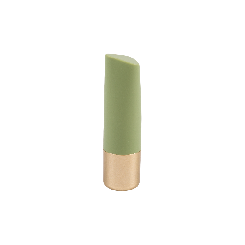 Tubo de batom fosco elegante e elegante