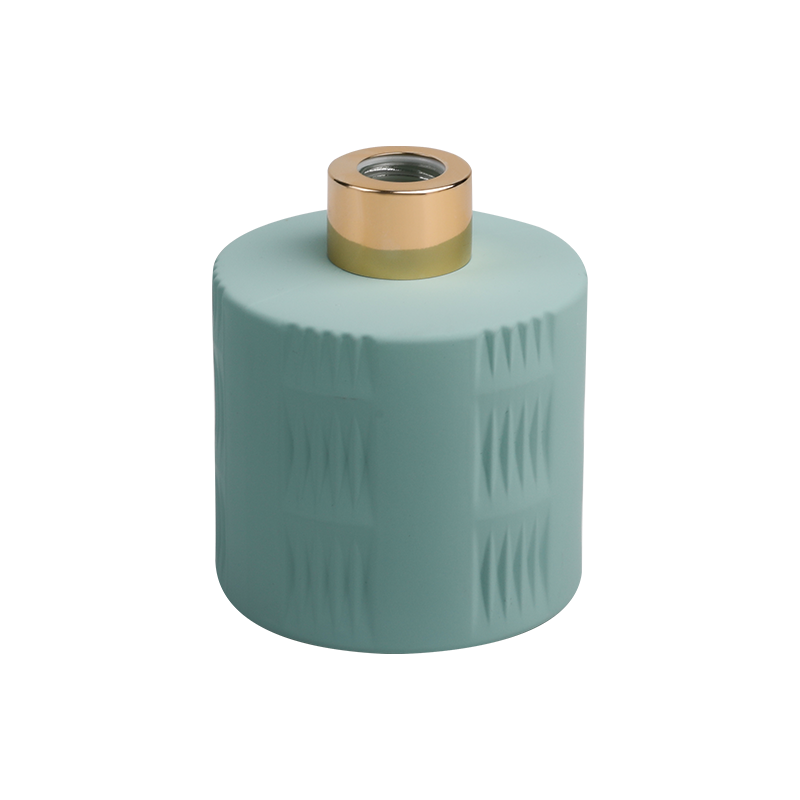 Garrafa de fragrância verde aqua com tampa de ouro