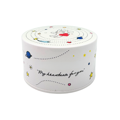 Jarro de creme de desenho animado no fundo branco